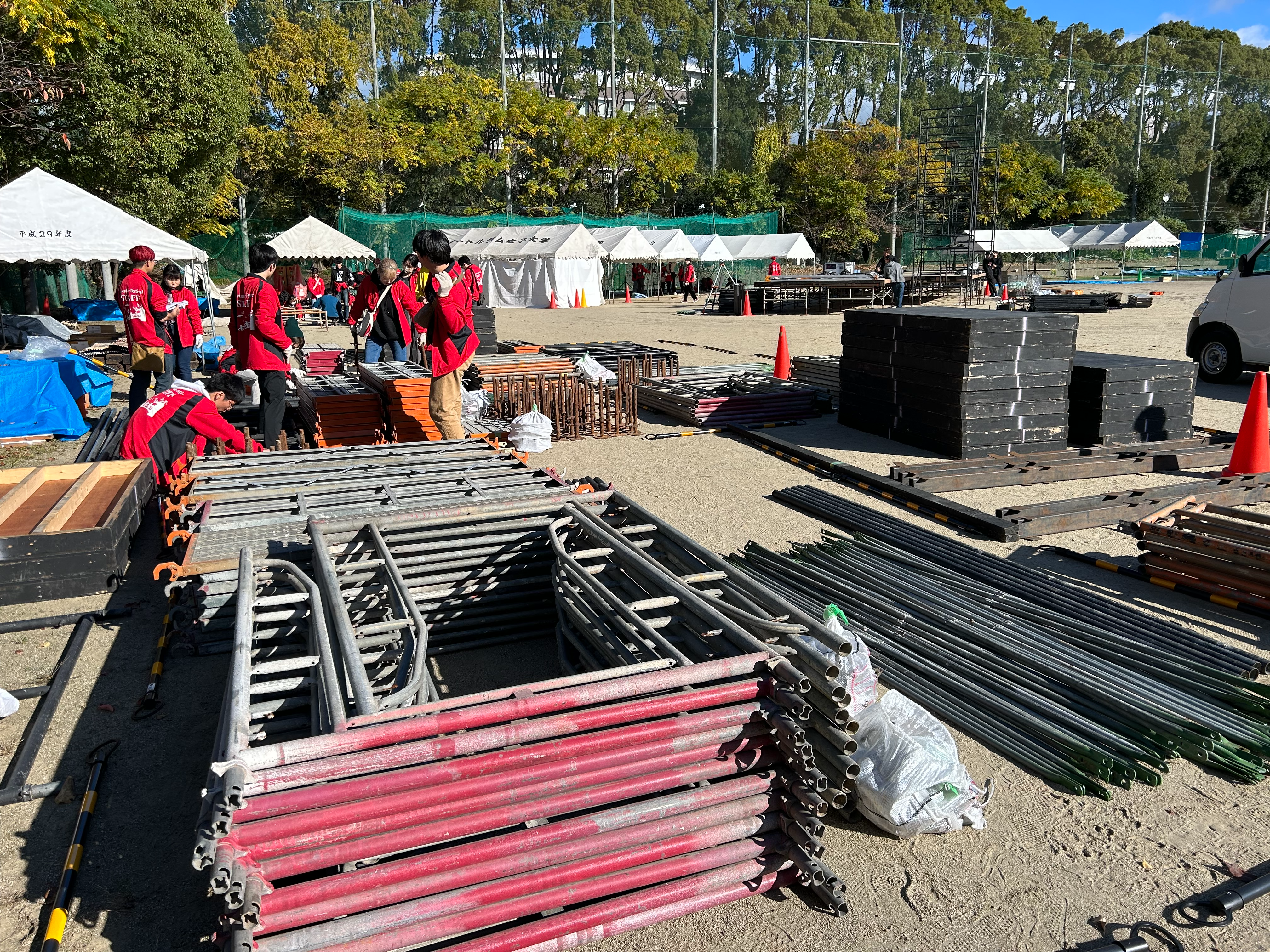 事務局員の一年、片付け・引継ぎの様子